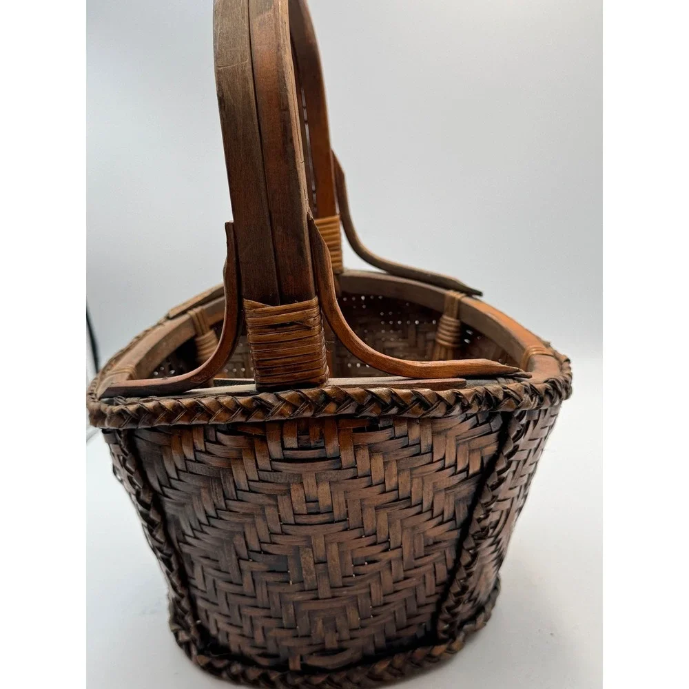 Vintage Hand Woven Wicker Basket Dark Brown Rustic Farmhouse Decor 15in Handle